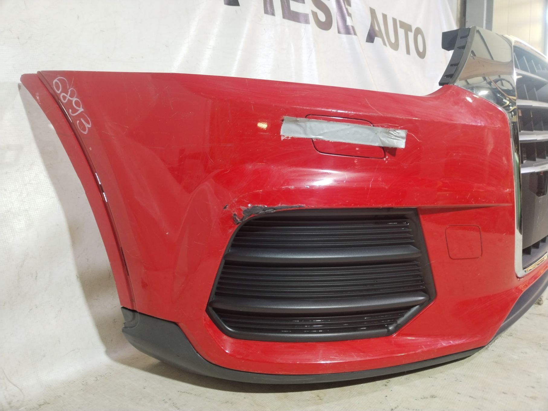 Bara fata Audi Q3 S-Line, 2015, 2016, 2017, 2018, cod origine OE 8U0807437AD.