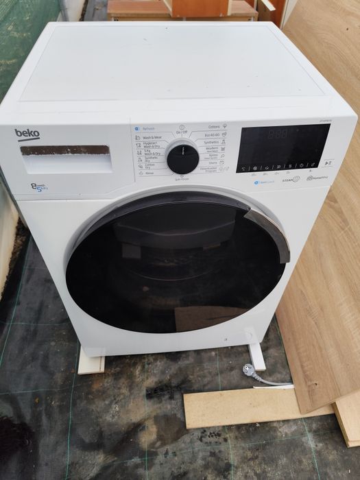 Mașina de spălat rufe cu uscator