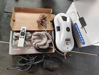 Robot aspirator geamuri