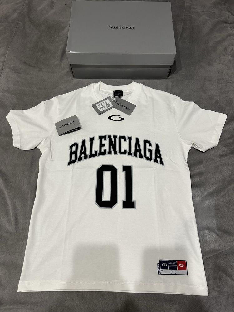 Оригинална тениска Balenciaga