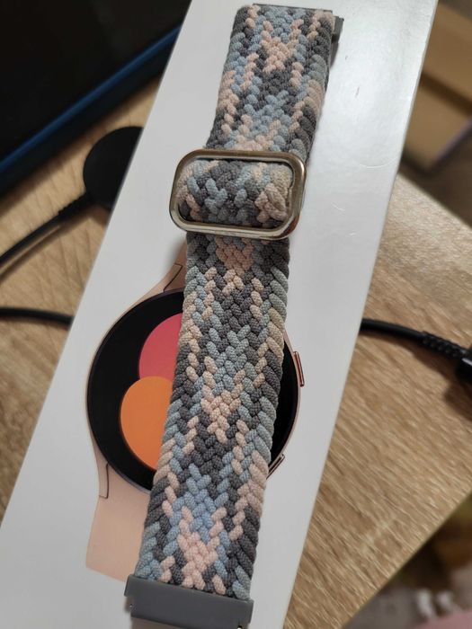 Часовник Galaxy watch 5