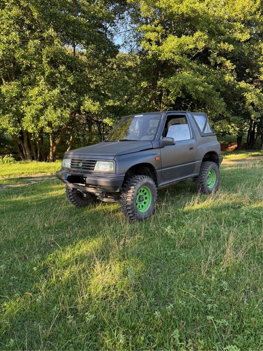 Suzuki vitara.