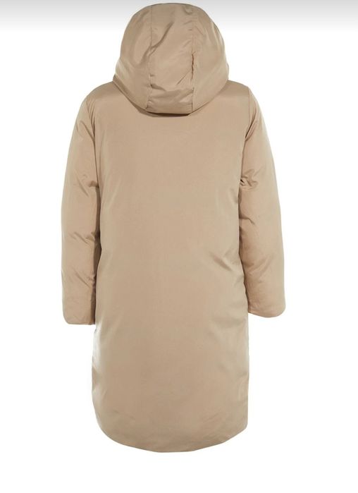 Черно и бежово двулицево яке