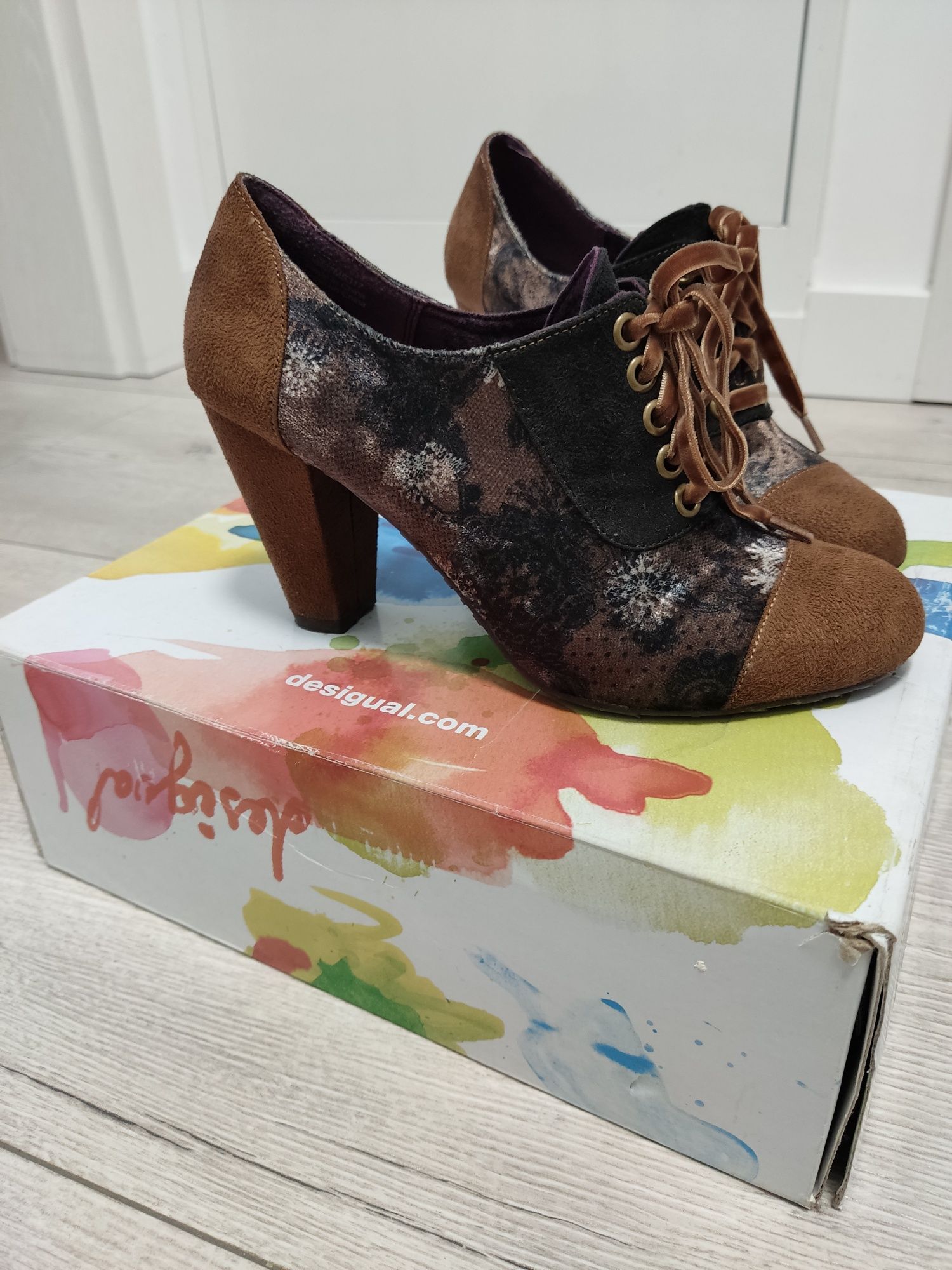 Botine Desigual cu imprimeu