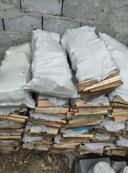 Продам сухие  дрова в мешках