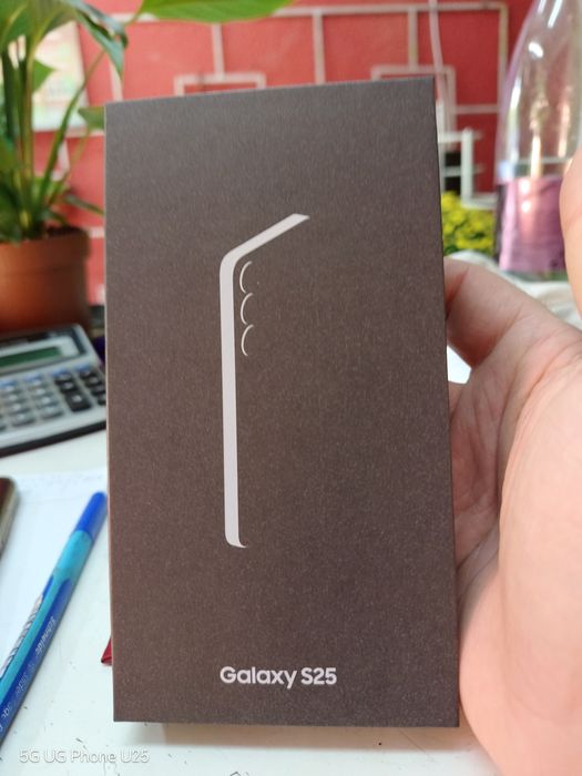Samsung S25 ,12GB. RAM 128ROM