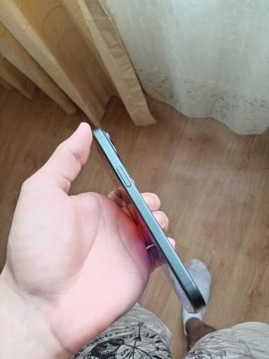 iPhone 15 128 G 100% Baterie