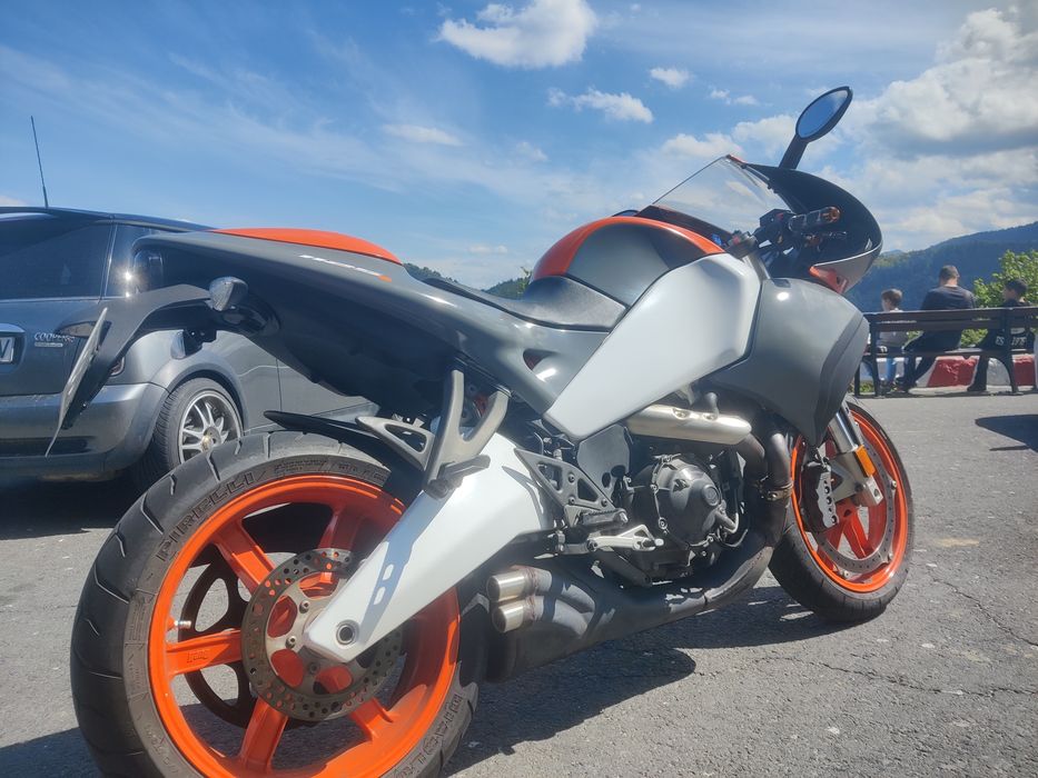 Buell 1125r xb similar KTM  Ducati Aprilia triumph triumph