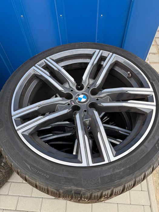 Гуми BMW спорт пакет 19″ — 275/35 ZR19 + 245/40 R19 (rotation).