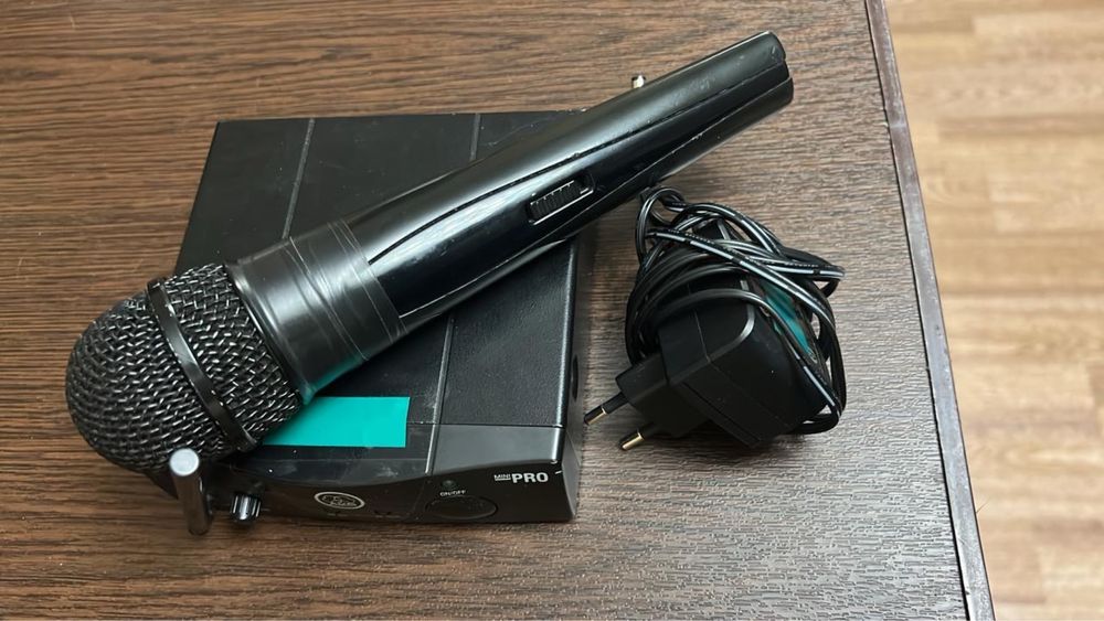 Продам микрофоны AKG sr 40