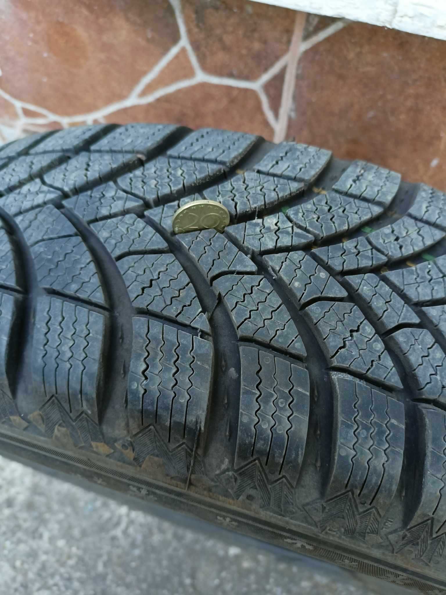 Зимни гуми SEMPERIT Speed-Grip 5 165/70 R14 81T - почти нови-DoT 2022
