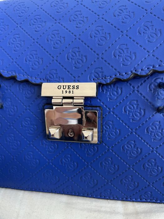 Оригинална чанта Guess