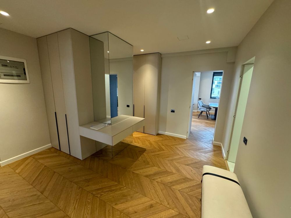 Apartament 3 Camere Cartierul Francez| Terasa Spatioasa