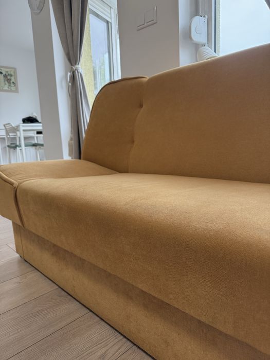 Продавам 3-местен разтегателен диван в отлично състояние