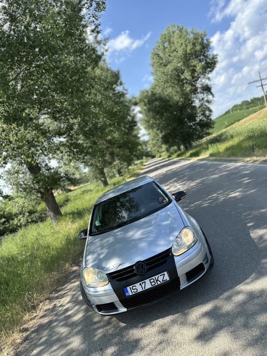Vând golf 5 1.9 tdi