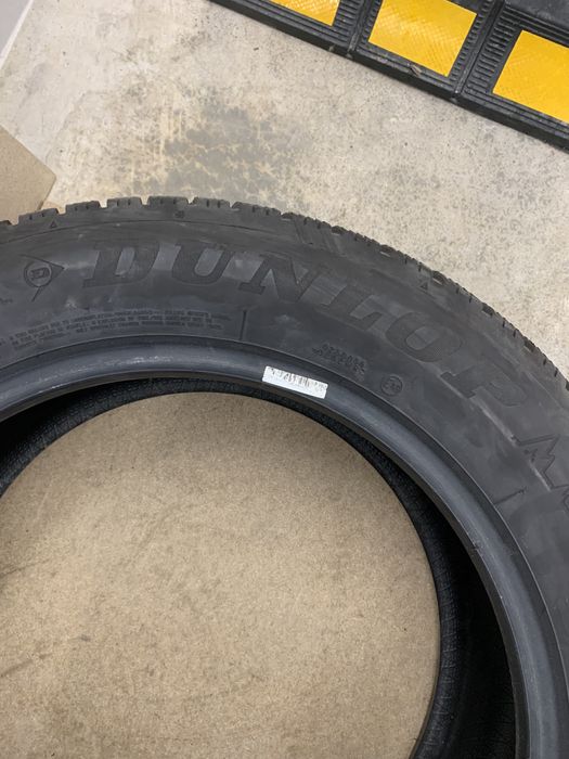Dunlop Winter sport 5 suv 235/55/17 2 бр . С дот 4018 грайфер 5.5мм,