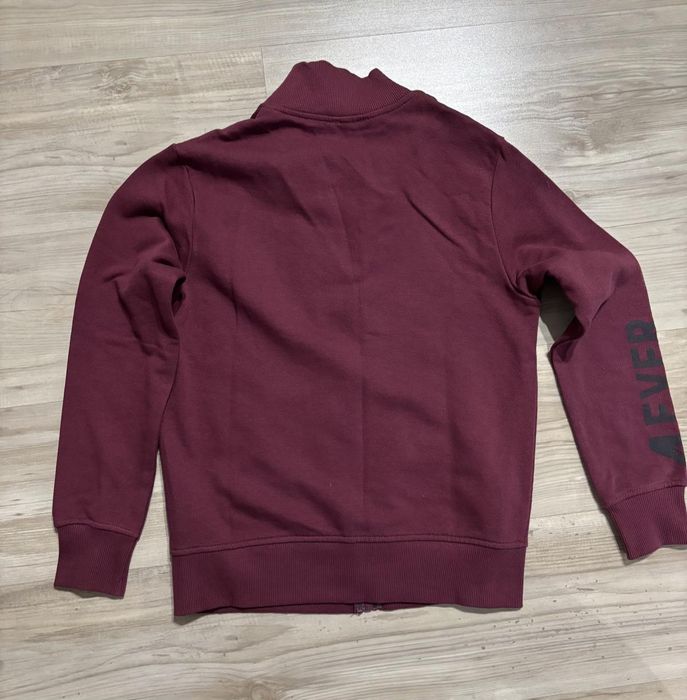 Ново детско горнище Benetton 150 см.