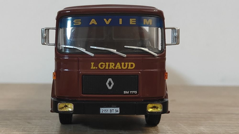 Macheta Saviem (Roman) cisternă 143