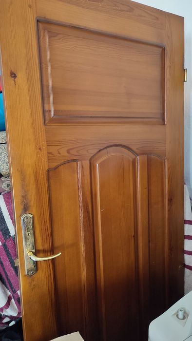 Дверь входная в хорошем состоянии