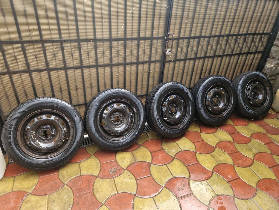 Set 4 roti cu anvelope NOI pt Vw polo, ibizza, Fabia,