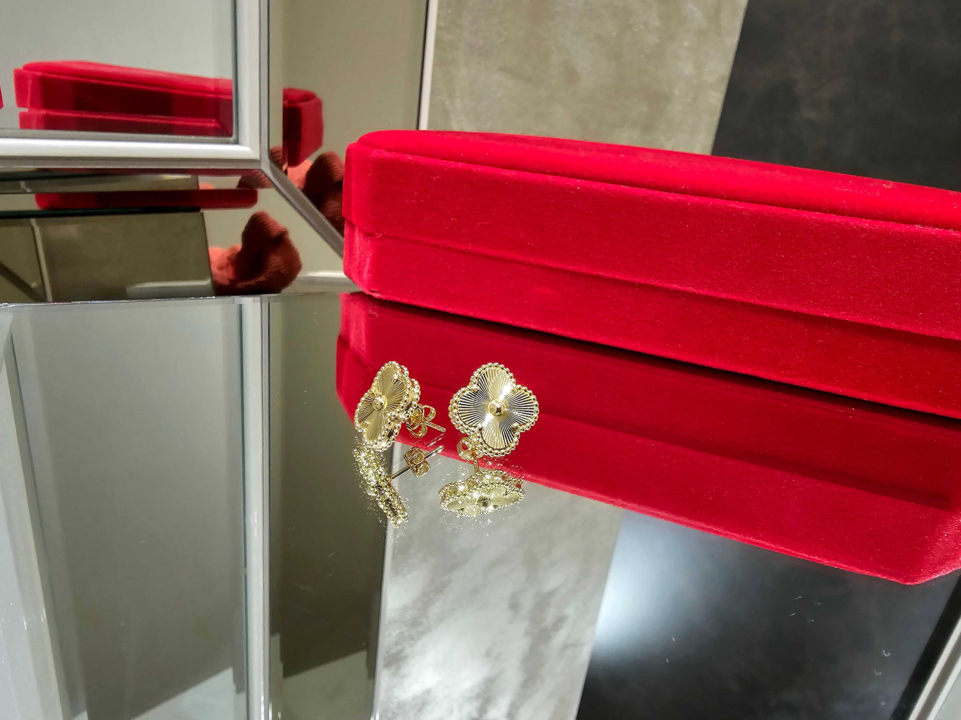 Van Cleef & Arpels VCA Gold Vintage Alhambra Clover Дамски Обеци