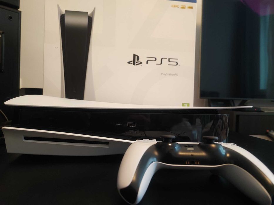 PlayStation 5 - PS5