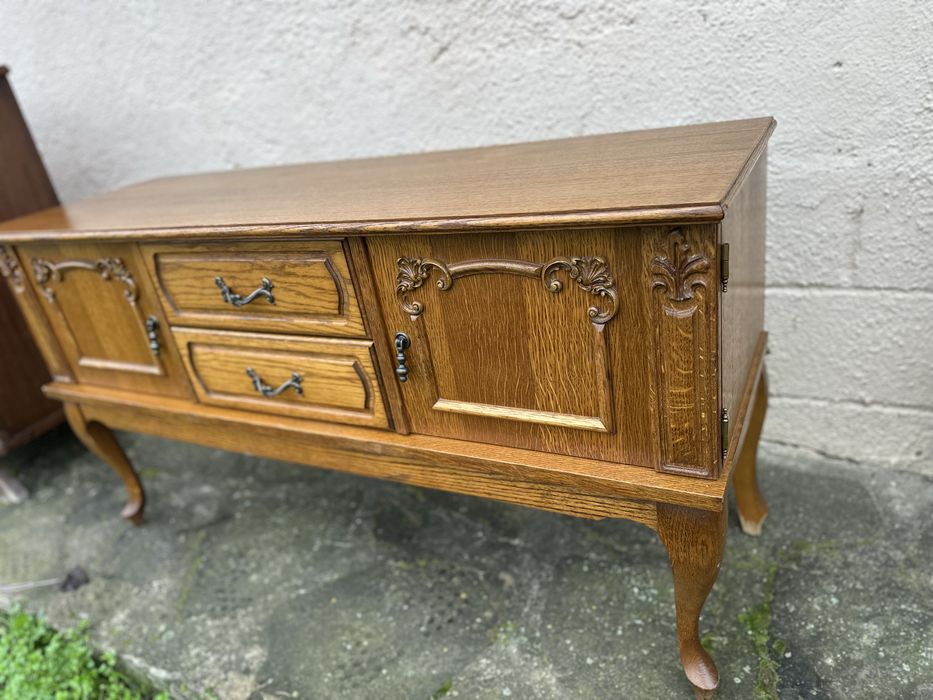 Конзола / ТВ шкаф / нисък бюфет, дъб