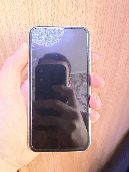 Айфон 11 сатылады