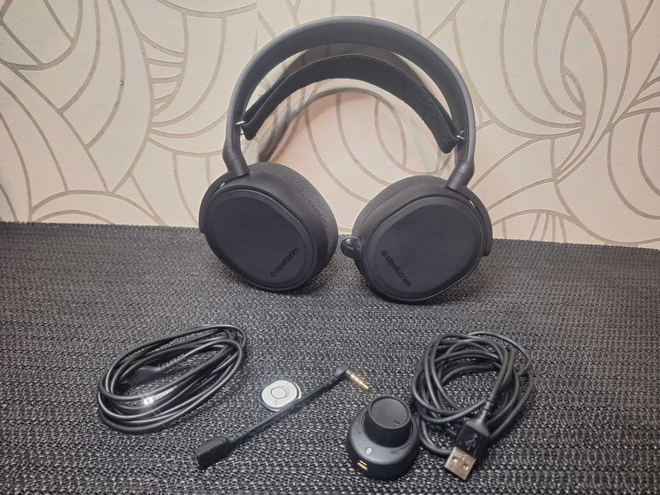 Слушалки Steelseries Arctis 5