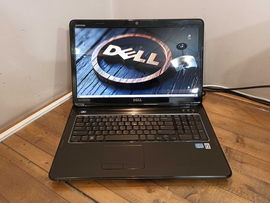 Лаптоп Dell Inspiron N7710 - i5 2450M / 17,3"