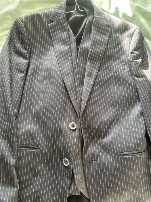 Продается костюм мужской