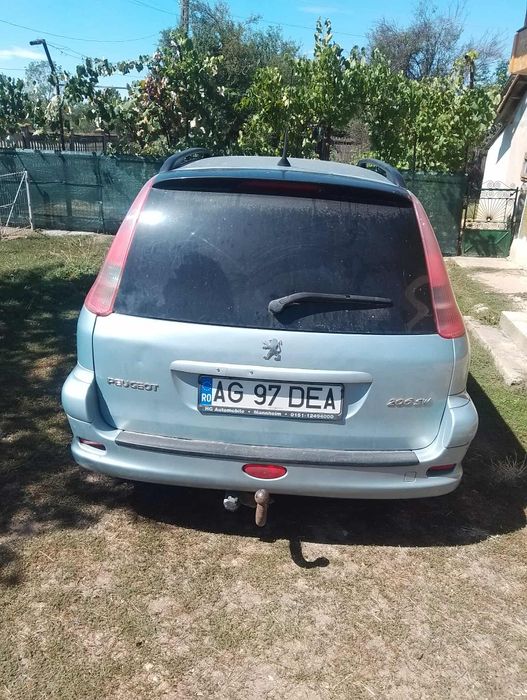 Dezmembrez peugeot 206 1.4 benzina