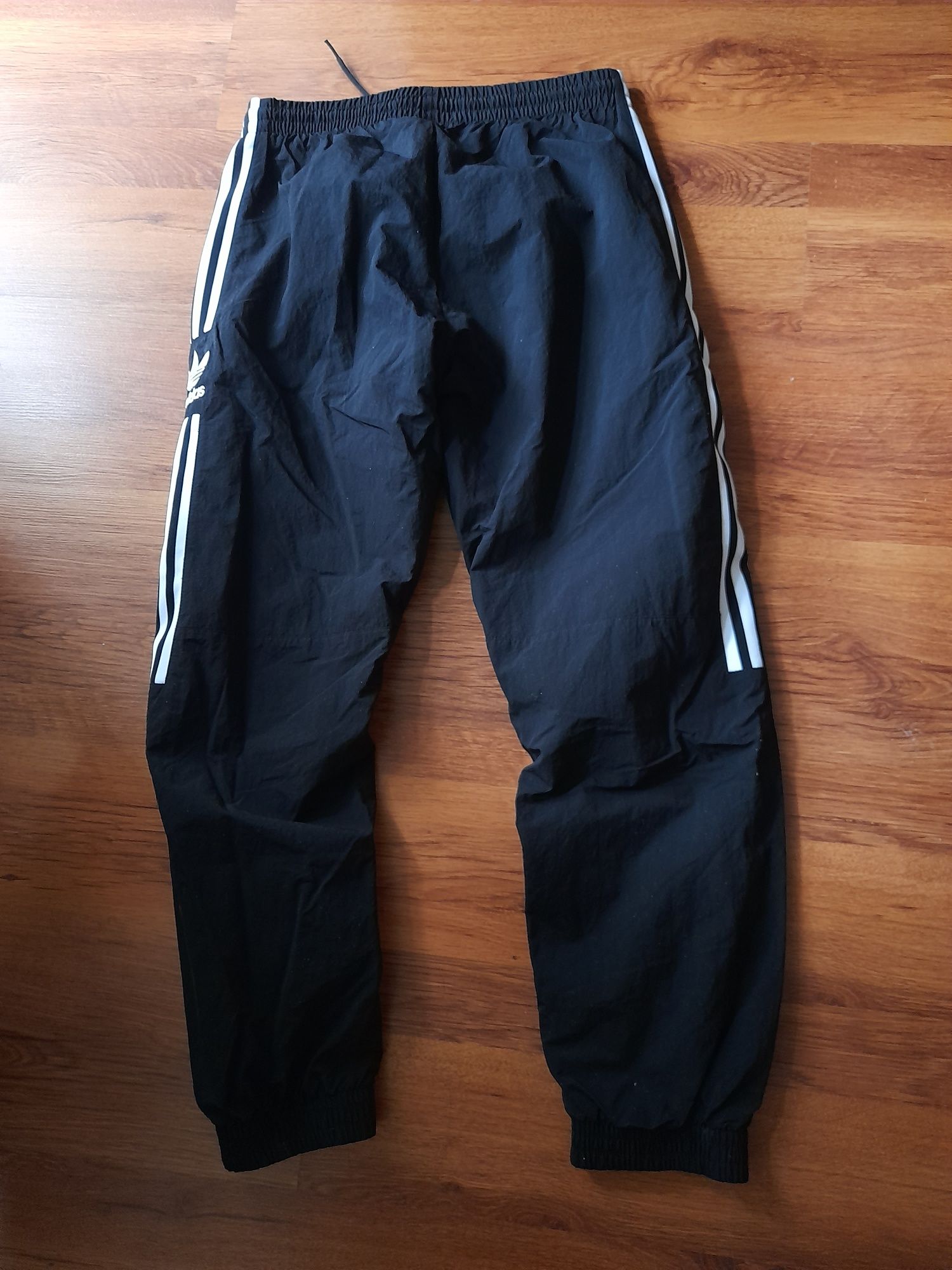 Adidas Originals мъжко долнище M размер.
