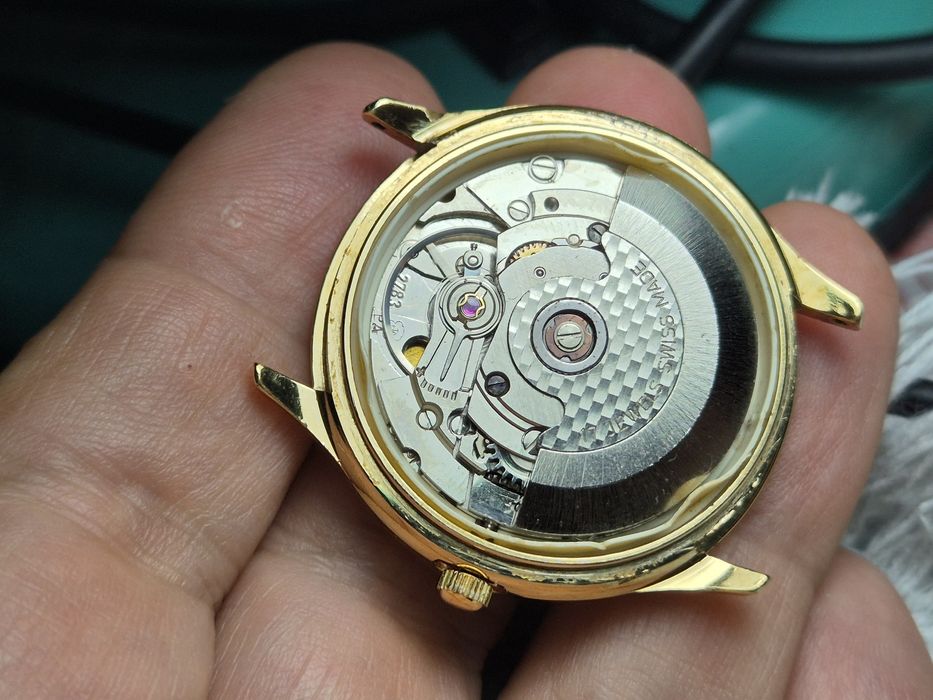 Ultim pret;Două ceasuri vintage deosebite și frumoase