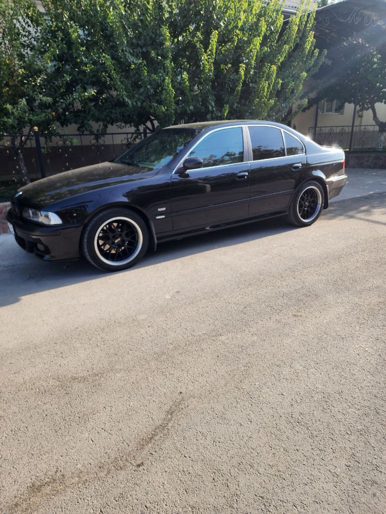 BMW E39    530i сотилади холати аьло