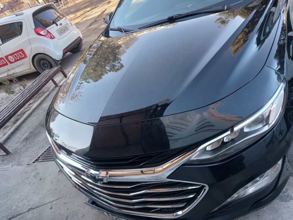 Rangi qora panorama luk 2trubina holati yaxshi narhini kelishamiz