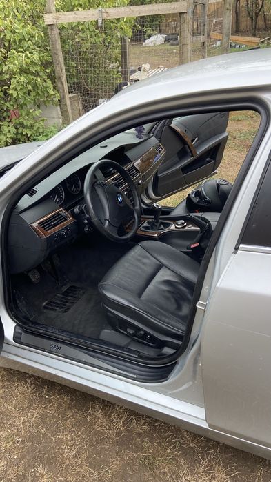 vand bmw e60 2,0 an 2007 in stare foarte buna nu are apsolut nici o pr