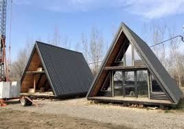 Cabane stil A Frame si case din structura de lemn, dimensiuni in funct