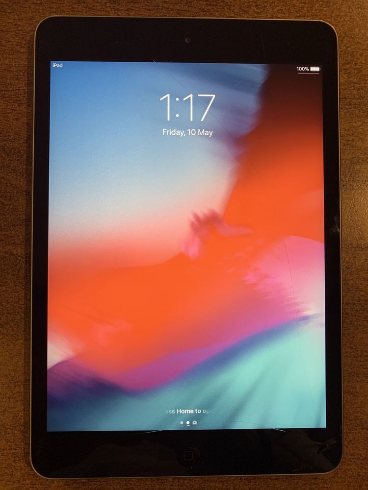 iPad mini 2, 16GB, чист iCloud