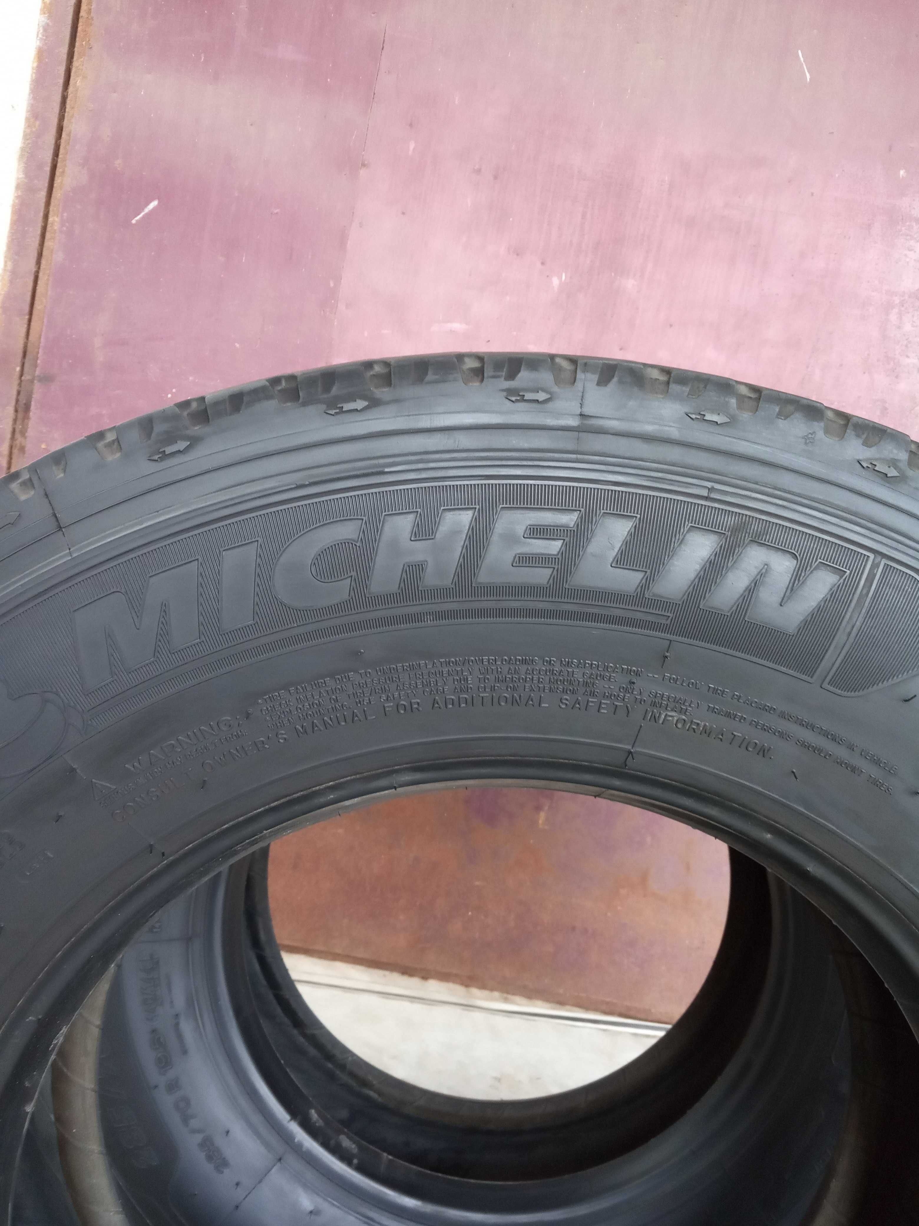 2 тежкотоварни гуми 285/70R19.5 Michelin X Multi D 146/144L M+S 3PMFS