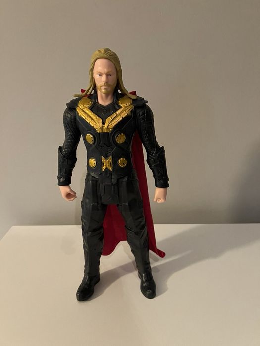 Играчки Marvel оригинални