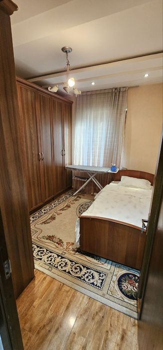 Ойбек метро 4-комн банковский дом