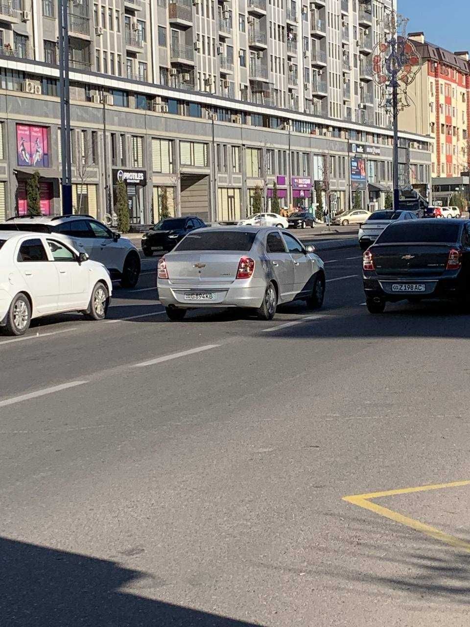 Продается по ул.Махтумкули нежилое помещение 670м2