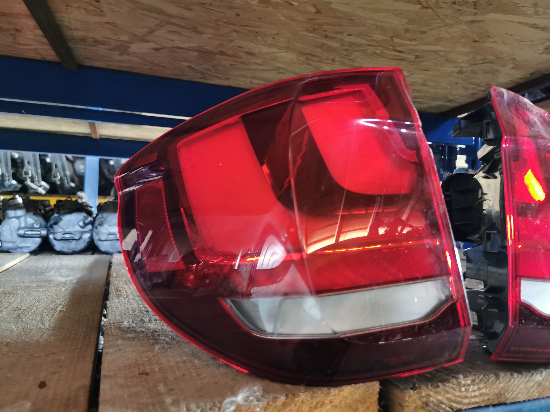 Tripla lampa stop led bmw x5 f15 2017 cu defect