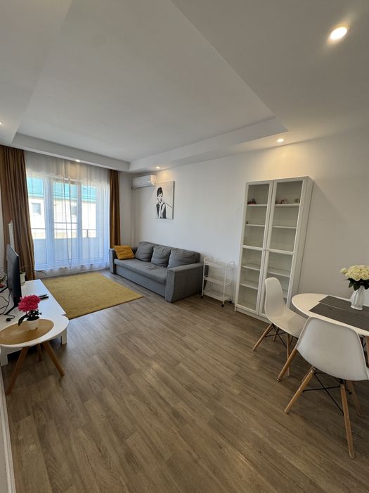 Apartament Spatios 2 camere Cosmopolis