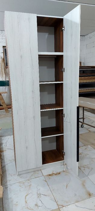 стол и 4 табуретки цена с доставкой 30000 есть шкаф