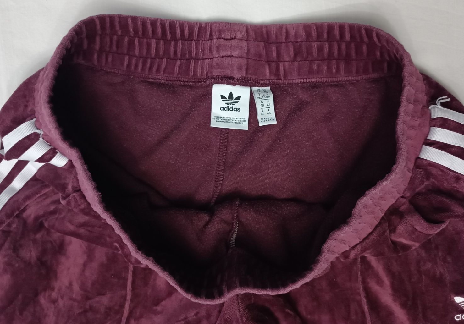 Adidas Originals Velour Sweatpants оригинално долнище M Адидас спорт