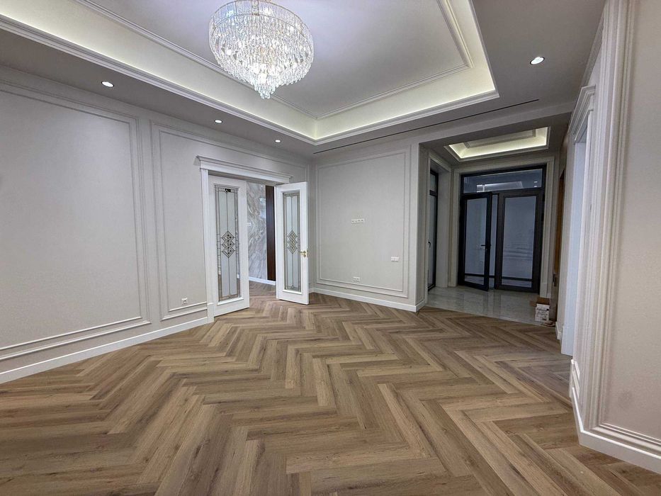 Центрда жойлашган ховли сотилади Шайхонтоҳур Ориентир: Малика бозори