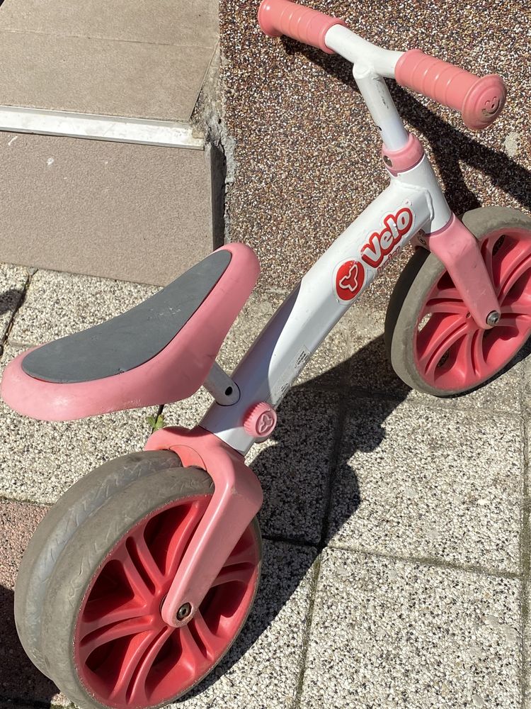 Bicicleta fara pedale rosie