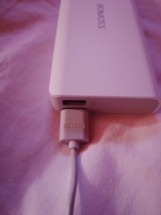 Vand incarcator extern Romoss 10000mAh